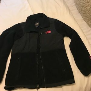 Women’s North Face jacket